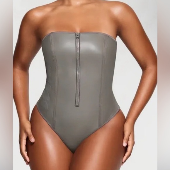 SKIMS Other - Skims Scuba Swim